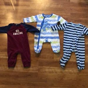 Bundle of 3 sleep and Play